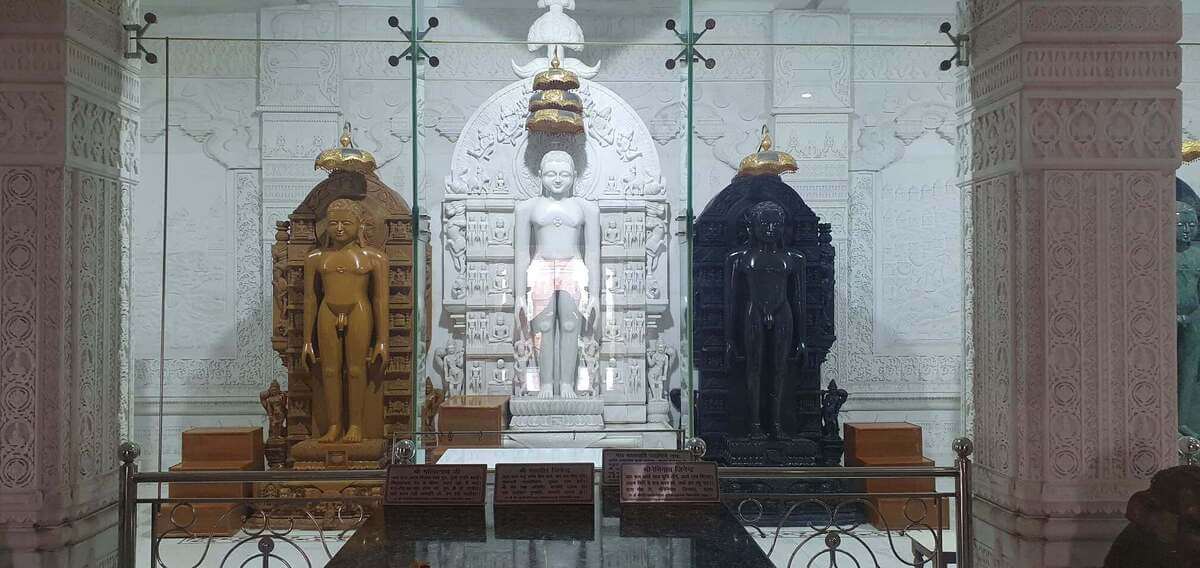 Digamber Jain Mandir Vedi Gannaur - Marble Altar Platform for Bhagwan Idols